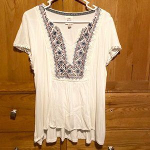 White short sleeve top - Size XLarge